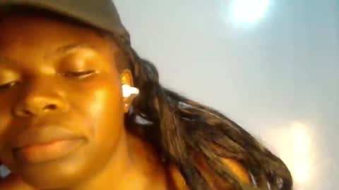 Snapshot of sweet_jamiie chatting on 28, 9, 2025 jay online show from 28, 9, 2025