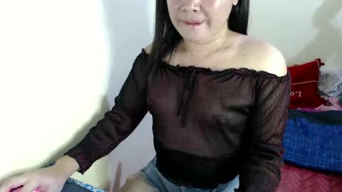 Snapshot of sweet_kendallxxxx chatting on 2, 2, 2025 Nicahhh online show from 2, 2, 2025