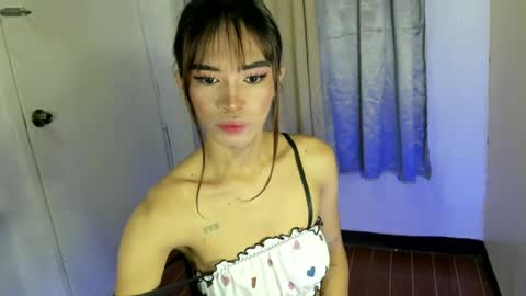 sweet_kyliexx online show from 15, 6, 2026