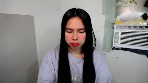 Snapshot of sweet_kyline69 chatting on 13, 10, 2025 sweet_kyline69 online show from 13, 10, 2025
