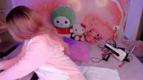 Snapshot of sweet_lemariee_ chatting on 21, 2, 2026 Lemarie online show from 21, 2, 2026