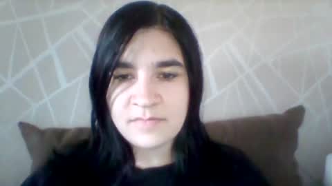 sweet_love2223 online show from 12, 6, 2026
