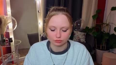 Snapshot of sweet_m1la chatting on 25, 2, 2026 Mikki online show from 25, 2, 2026