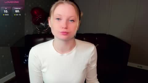 Snapshot of sweet_m1la chatting on 2, 3, 2026 Mikki online show from 2, 3, 2026