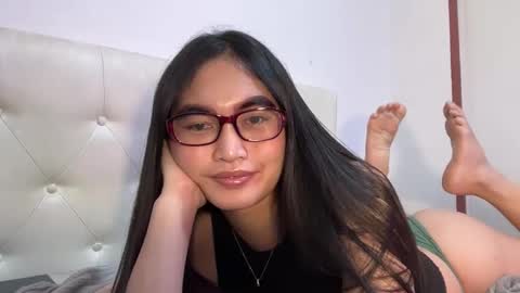 Snapshot of sweet_mariax chatting on 17, 12, 2025 Maria Stella online show from 17, 12, 2025
