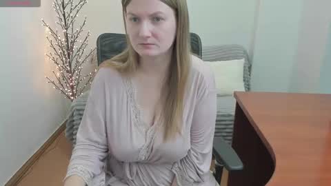 Mila online show from 13, 12, 2025