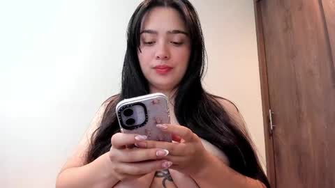 Mia Johns online show from 29, 5, 2026