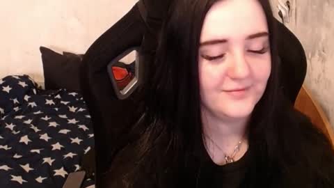 Snapshot of sweet_my_dream chatting on 11, 3, 2025 sweet_my_dream online show from 11, 3, 2025