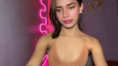 Snapshot of sweet_nikki03 chatting on 6, 4, 2026 sweet_nikki03 online show from 6, 4, 2026
