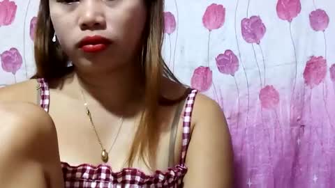Snapshot of sweet_nina4uxx chatting on 4, 2, 2026 Nina online show from 4, 2, 2026
