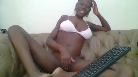 Snapshot of sweet_sharon01 chatting on 5, 6, 2026 Sharon online show from 5, 6, 2026