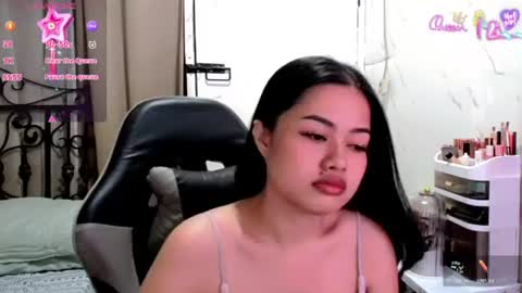 Snapshot of sweet_sirenxx chatting on 3, 7, 2026 Leah online show from 3, 7, 2026