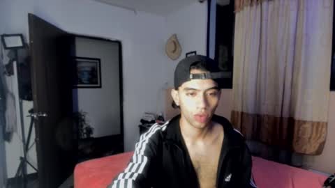 Snapshot of sweet_tippot chatting on 30, 1, 2025 Tippot and Germaine online show from 30, 1, 2025