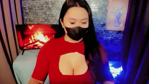 Snapshot of sweet_valentine22 chatting on 4, 11, 2025 Valentine online show from 4, 11, 2025