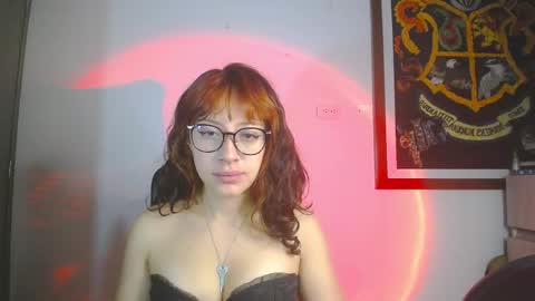 sweet_venus4 online show from 6, 2, 2026