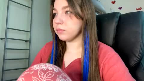 Snapshot of sweetalissa18 chatting on 17, 2, 2025 sweetalissa18 online show from 17, 2, 2025