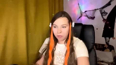 Snapshot of sweetalissa18 chatting on 24, 10, 2025 sweetalissa18 online show from 24, 10, 2025