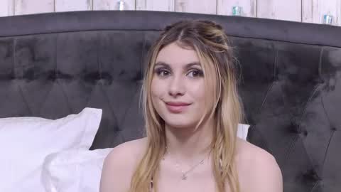 Anisia online show from 15, 4, 2026