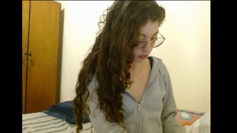 Snapshot of sweetcalm_ chatting on 10, 2, 2026 sweetcalm_ online show from 10, 2, 2026