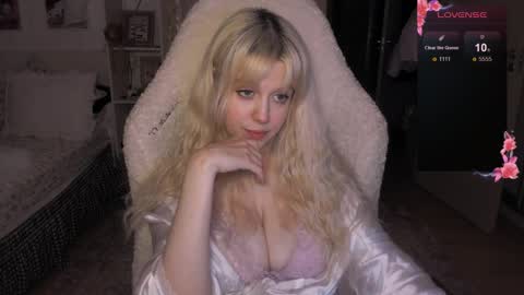 Lisa online show from 6, 4, 2026