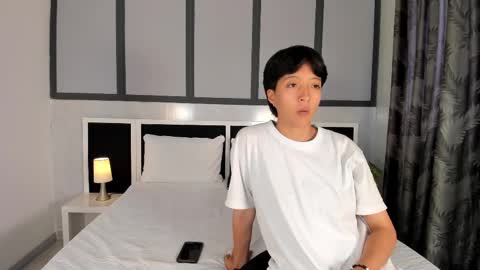 Eva Short hair girl  - Victoria Long red hair online show from 16, 10, 2025