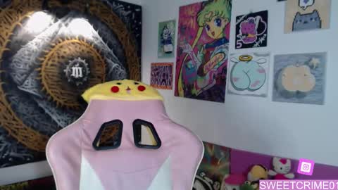       Independent model online show from 15, 9, 2025