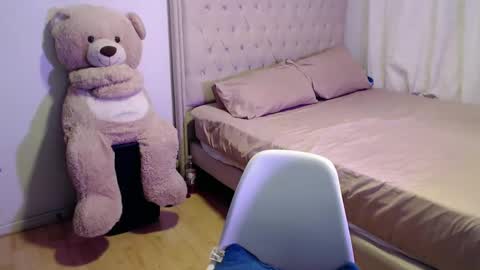 Cristal online show from 6, 11, 2025
