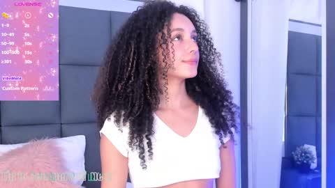Snapshot of sweetcurly1 chatting on 14, 1, 2025 M I A online show from 14, 1, 2025