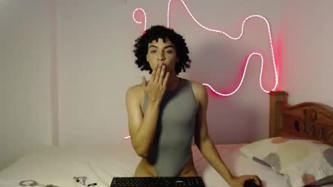 Snapshot of sweetcurlyboy chatting on 24, 2, 2026 Chris online show from 24, 2, 2026