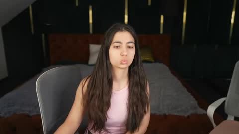 Snapshot of sweetdesiree_ chatting on 13, 4, 2026 Amelia online show from 13, 4, 2026