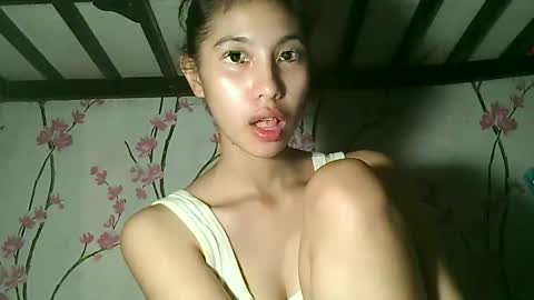 Snapshot of sweetdimple69 chatting on 27, 10, 2025 sweetdimple69 online show from 27, 10, 2025