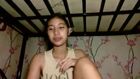 Snapshot of sweetdimple69 chatting on 10, 11, 2025 sweetdimple69 online show from 10, 11, 2025