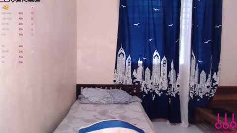 sweetkatniss online show from 15, 1, 2025