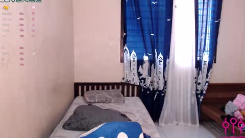 sweetkatniss online show from 11, 2, 2025