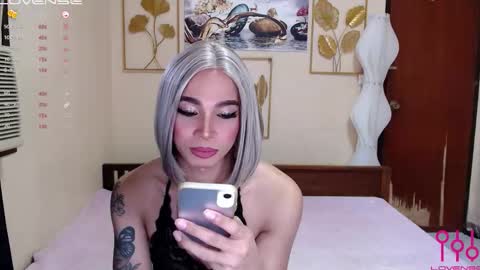 sweetkatniss online show from 18, 9, 2025