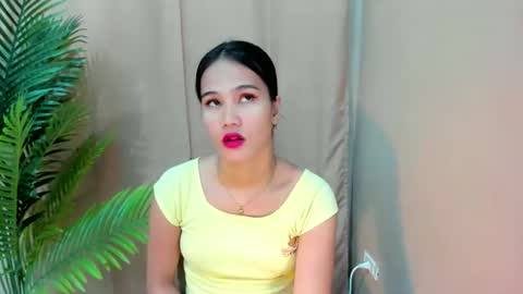 sweetgirl_latina143 online show from 18, 9, 2025