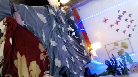 May online show from 11, 4, 2026