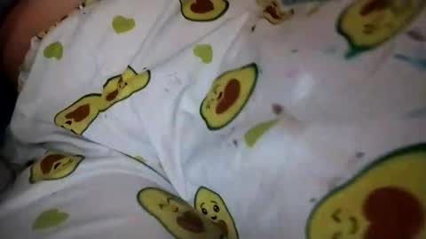 Snapshot of sweetie__annie chatting on 21, 10, 2025 Ana Mara i cant Make noise My family is here online show from 21, 10, 2025