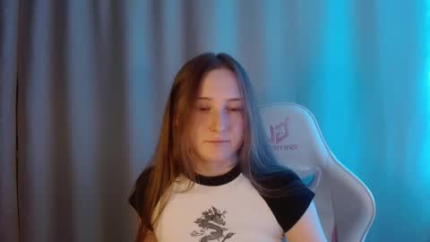 Annie online show from 4, 6, 2026