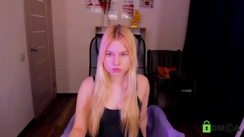 Snapshot of sweetie_mi chatting on 12, 2, 2026 Mia online show from 12, 2, 2026