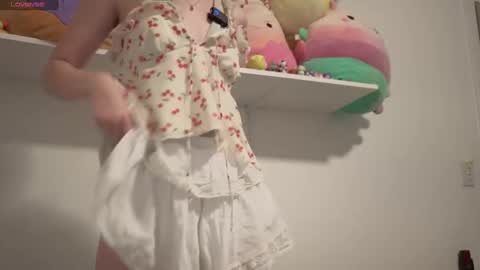 Snapshot of sweetiek1tty chatting on 14, 10, 2025 Sweetiek1tty online show from 14, 10, 2025