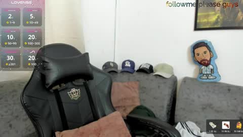 Snapshot of sweetlatinoboy chatting on 7, 6, 2026 SWEETLATINBOY online show from 7, 6, 2026