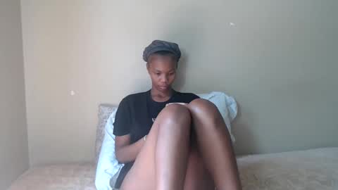 Snapshot of sweetlipss_ chatting on 21, 9, 2025 sweetlipss_ online show from 21, 9, 2025