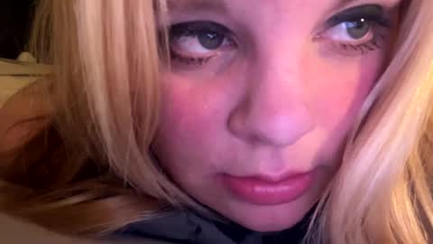 Lisa  online show from 7, 1, 2025