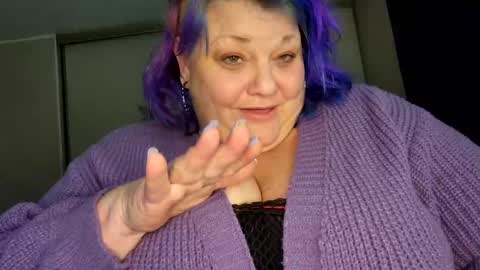 sweetlolajean online show from 5, 1, 2025