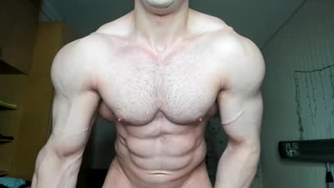 Snapshot of sweetmuscles_boy chatting on 30, 1, 2025 Lorenzo online show from 30, 1, 2025