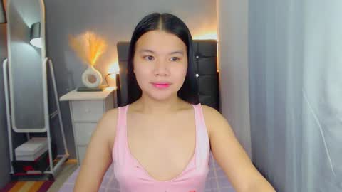 Snapshot of sweetnwildts chatting on 7, 5, 2026 Ghena online show from 7, 5, 2026