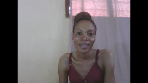ESTHER online show from 25, 4, 2026