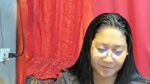 Snapshot of sweetpilipina88 chatting on 25, 3, 2026 MIA online show from 25, 3, 2026