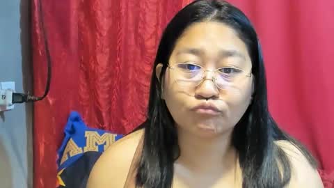 Snapshot of sweetpilipina88 chatting on 30, 3, 2026 MIA online show from 30, 3, 2026